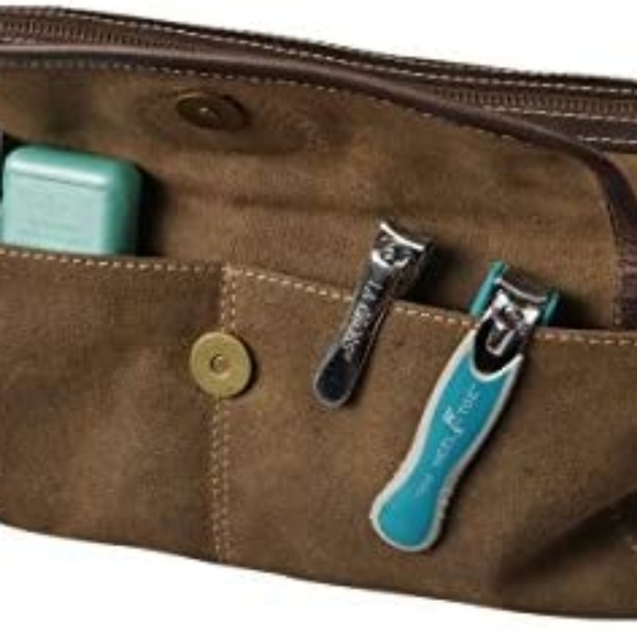 Bayfield Bags waxed canvas and leather toiletry bag - Picture 4 of 10